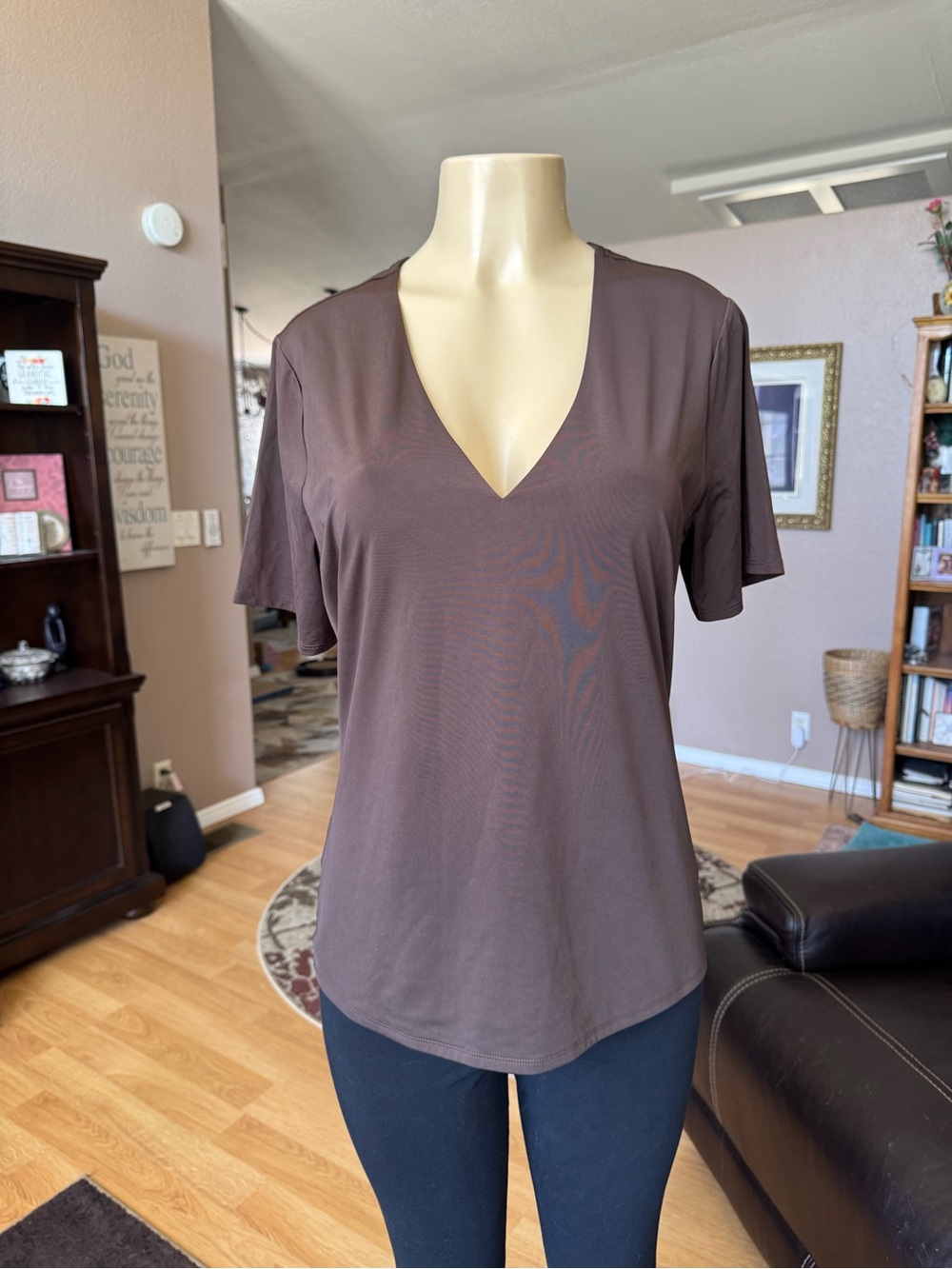 Express brown low V-neck short sleeve knit blouse-size L-NWT